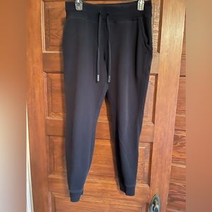 Lululemon black jogger sweats, size 8